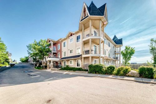 9205-70 Panamount Drive Nw, Calgary, AB, T3K6K6 | Card Image