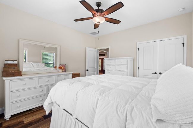 9241 Sage Forest Ln, House other with 3 bedrooms, 3 bathrooms and 2 parking in Pace FL | Image 27