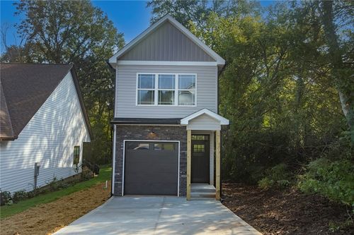 320 Thompson St, Pendleton, SC, 29670-1241 | Card Image