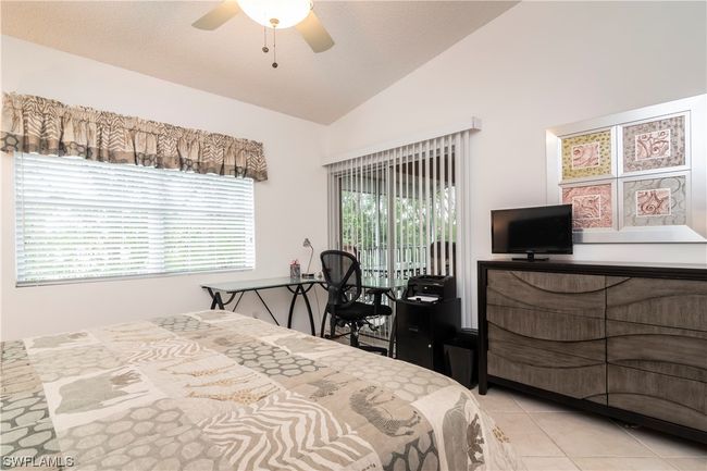 MASTER BEDROOOM | Image 11