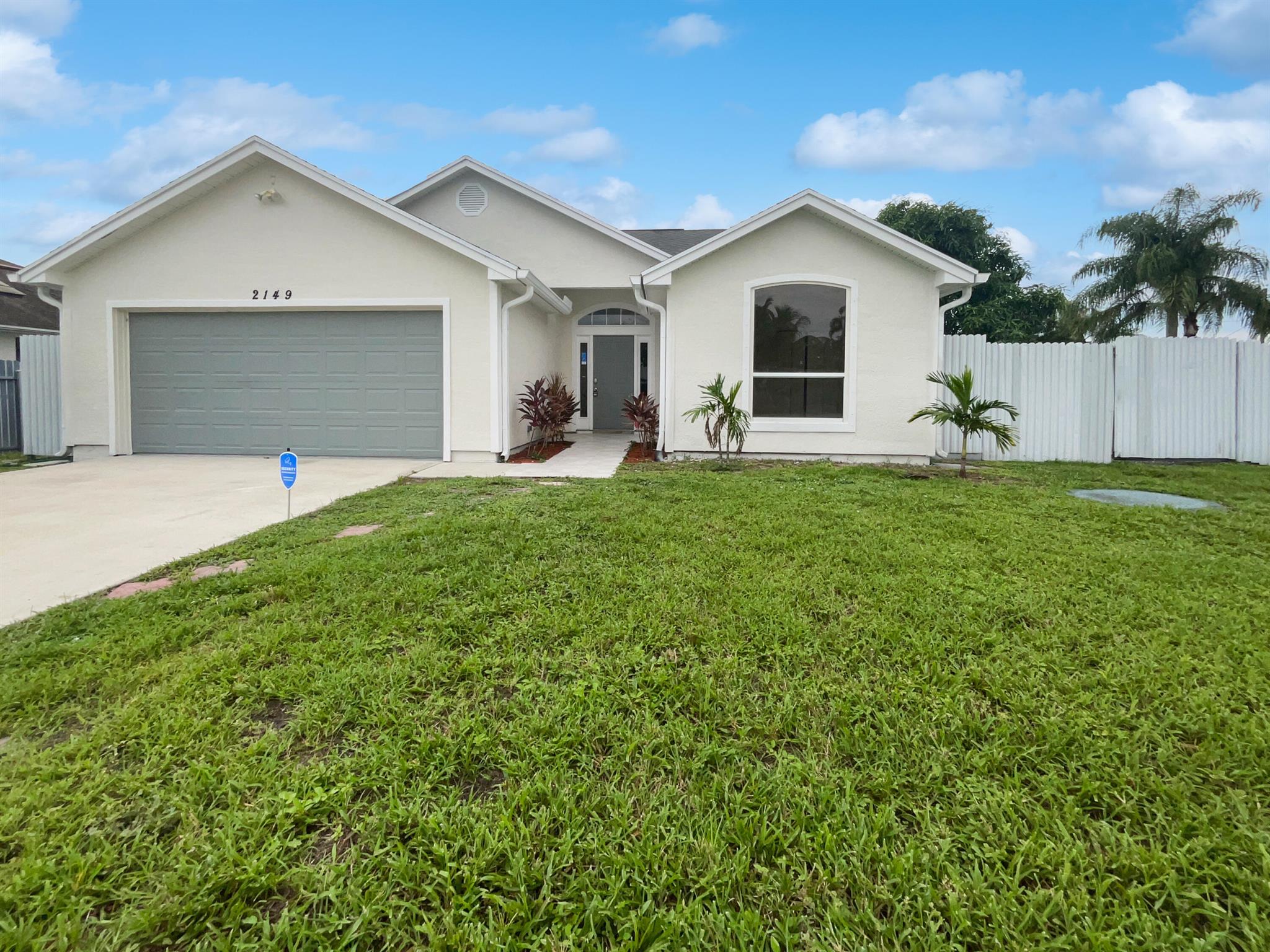 Floresta Dr, Port Saint Lucie, FL 34984