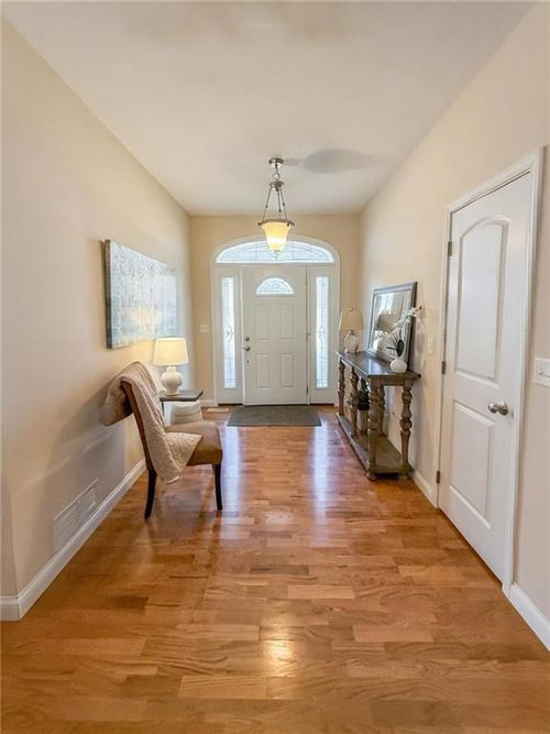 1902 Walton Bnd, Maryville, MO, 64468-8507 | Card Image