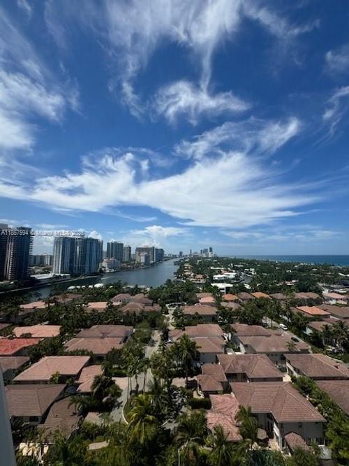20-19380 Collins Ave, Sunny Isles Beach, FL, 33160-2239 | Card Image