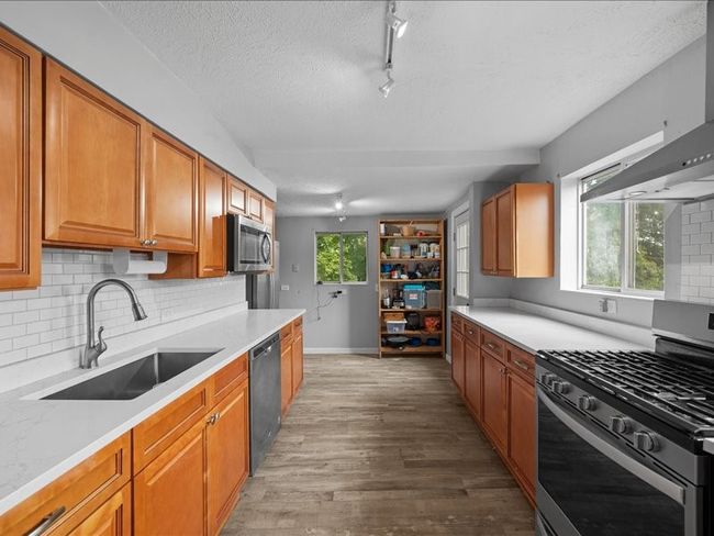 2706 Pioneer Ave, House other with 5 bedrooms, 2 bathrooms and 2 parking in Brookline PA | Image 11
