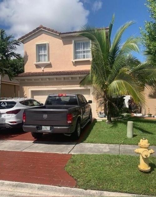 2240 Ne 37th Ter, Homestead, FL, 33033-5147 | Card Image