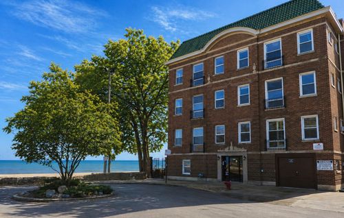 2a-1055 W Pratt Blvd, Chicago, IL, 60626-4427 | Card Image