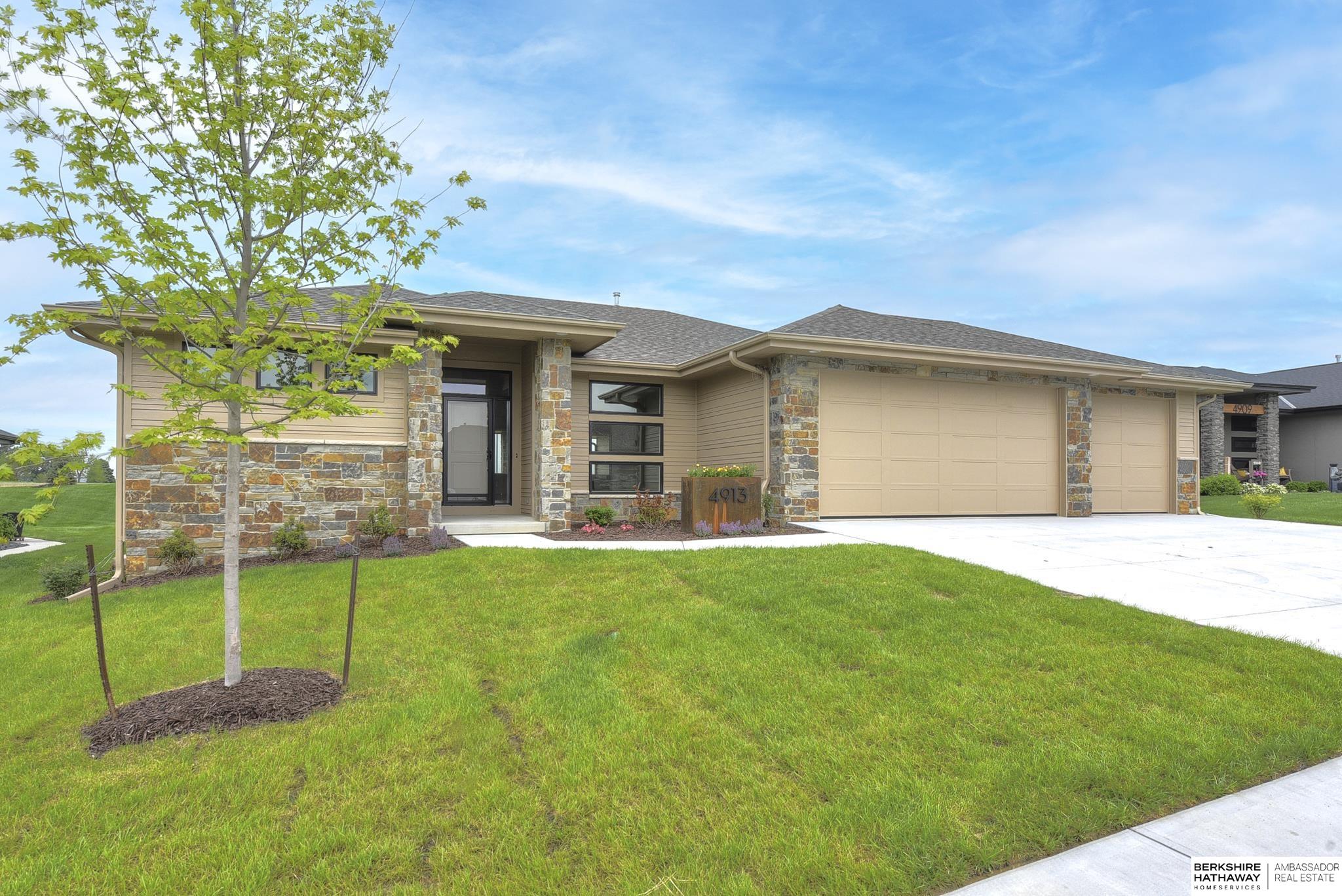 192nd Ave, Elkhorn, NE 68022