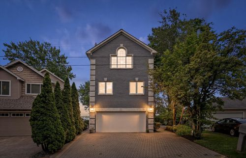 4691 Mapleview Avenue, West Bloomfield, MI, 48324 | Card Image