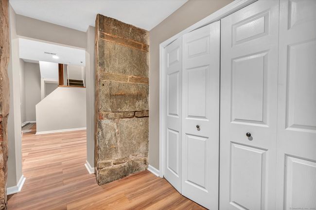 APT-5 - 16 Vernon Ave, Condo with 2 bedrooms, 3 bathrooms and 2 parking in Vernon CT | Image 4