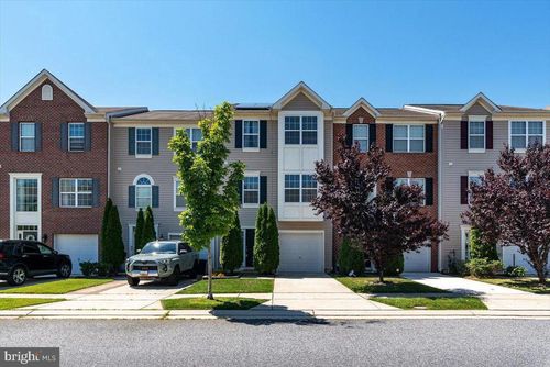 8424 Stansbury Lake Dr, DUNDALK, MD, 21222-2262 | Card Image