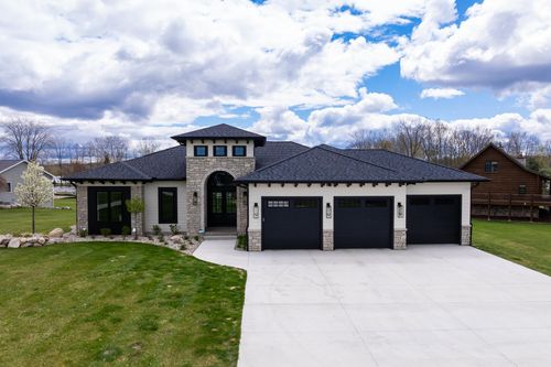 1083 Bundy Dr, Weidman, MI, 48893-8804 | Card Image