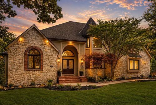 1305 Nw 43rd Ter, Kansas City, MO, 64116-1688 | Card Image