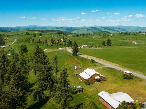 680 Pleasant Valley Rd, Clearwater, ID, 83552-5028 | Card Image