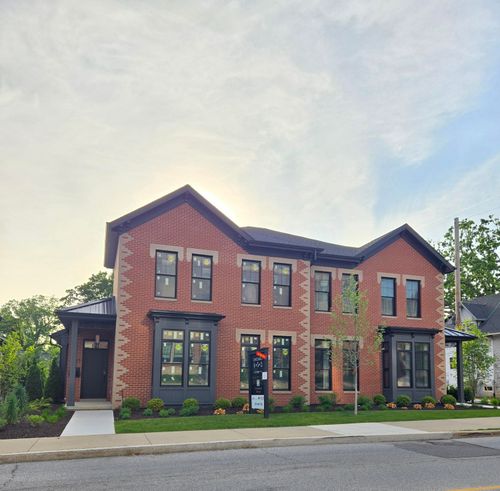 2-203 Campbell St, Valparaiso, IN, 46385-4621 | Card Image