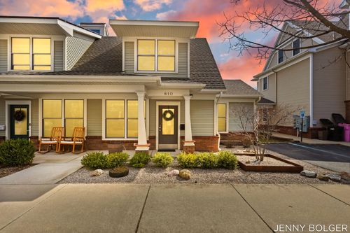 810 Livingston Ave Ne, Grand Rapids, MI, 49503-1598 | Card Image