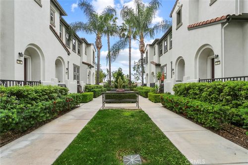 11 Sutherland Ct, Buena Park, CA, 90621-8434 | Card Image