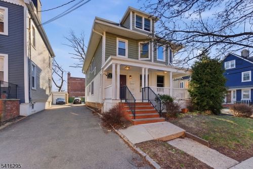 1-16 Munn St, Montclair, NJ, 07042-3404 | Card Image