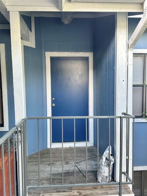 206-4322 Gillis St, Austin, TX, 78745-1061 | Card Image