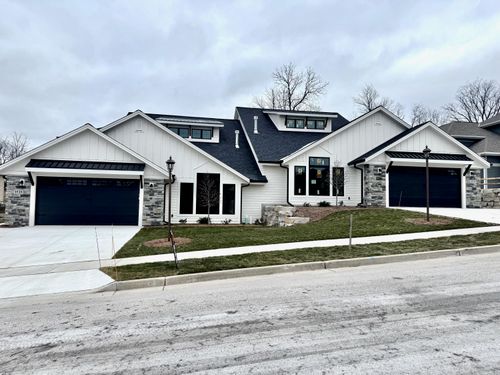 3535 Hawthorn Hill Dr, Waukesha, WI, 53188-2552 | Card Image