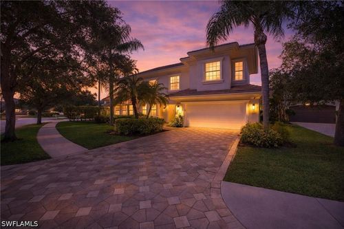 2844 Coco Lakes Dr, NAPLES, FL, 34105-4511 | Card Image