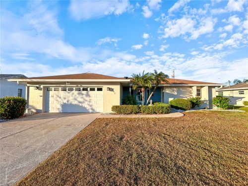 703 Ojai Ave, SUN CITY CENTER, FL, 33573-5108 | Card Image