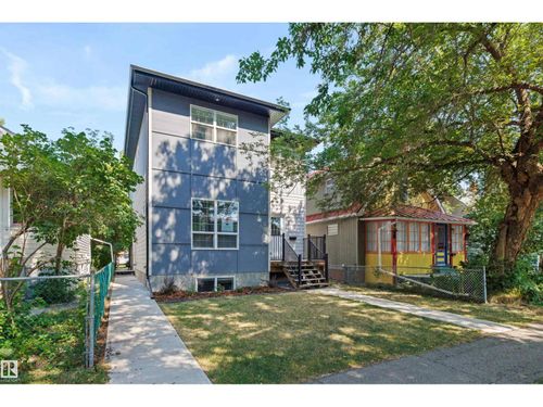 9622 77 Ave Nw, Edmonton, AB, T6C0M5 | Card Image