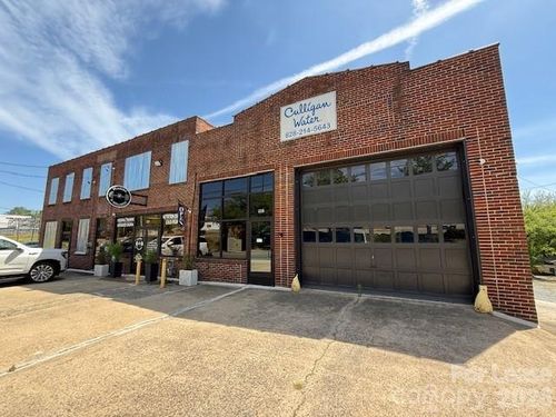 223 2nd Avenue Sw, Hickory, NC, 28602 | Card Image