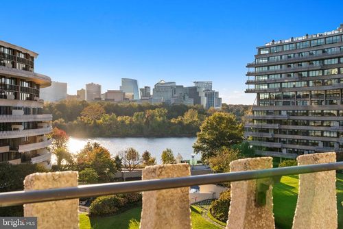 614-n-2510 Virginia Ave Nw, WASHINGTON, DC, 20037-1902 | Card Image