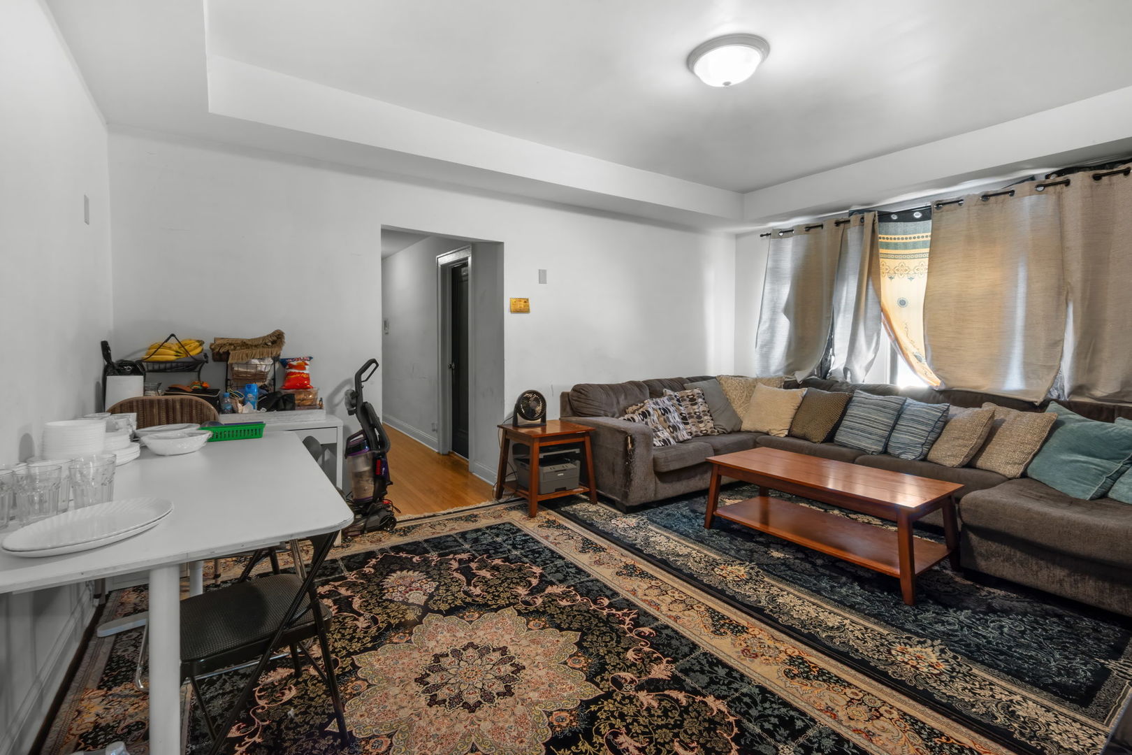 Commercial Sale in Chicago 4