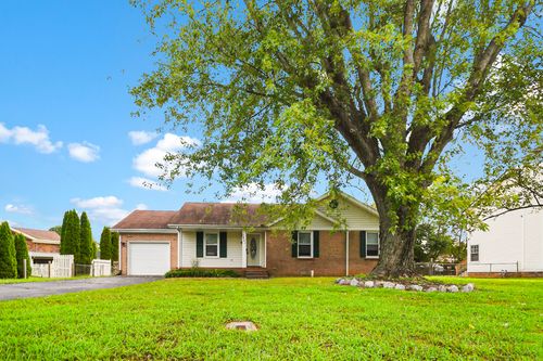 3421 Polly Dr, Clarksville, TN, 37042-5825 | Card Image
