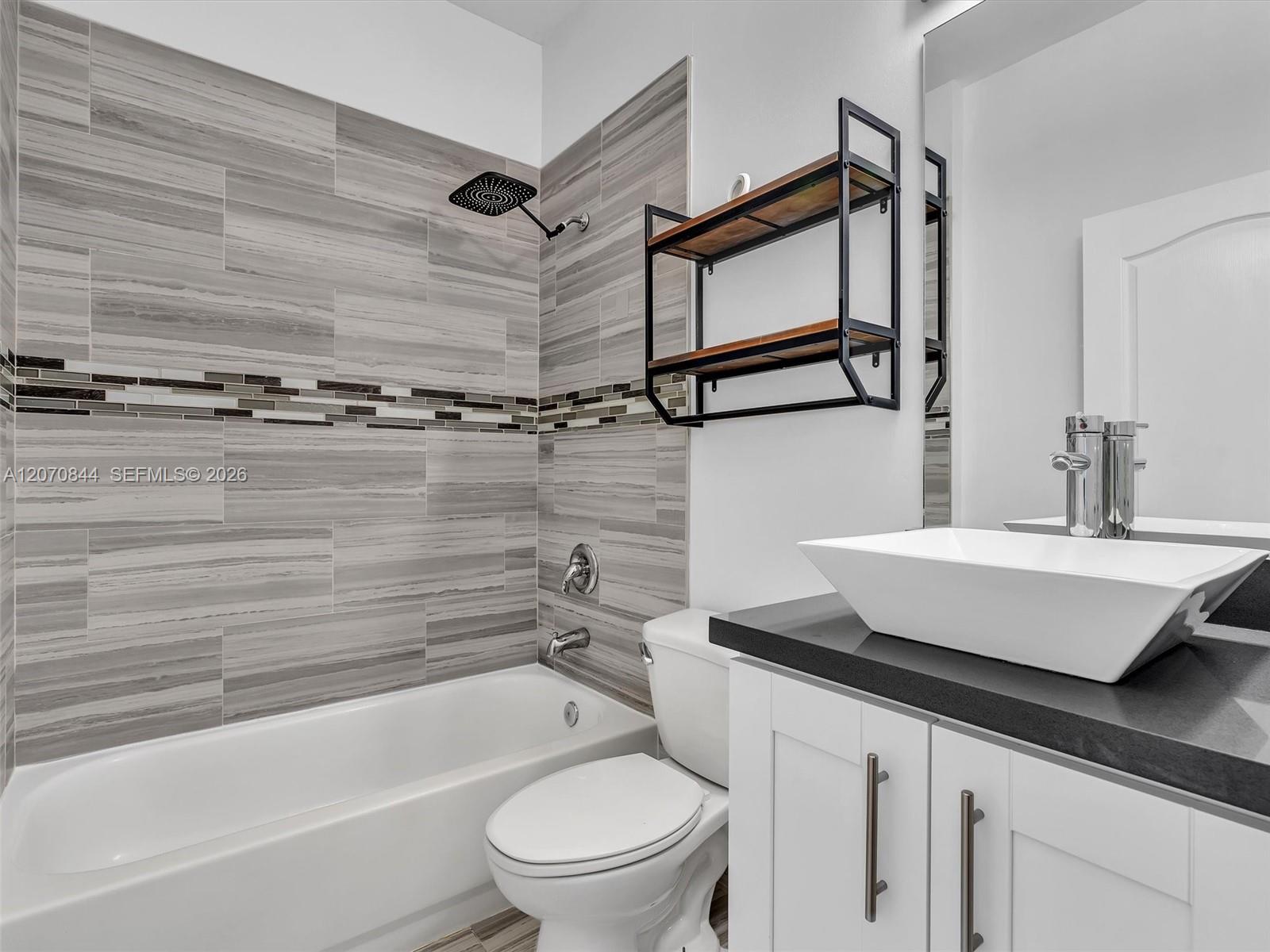 Residential Lease in Pembroke Pines 4
