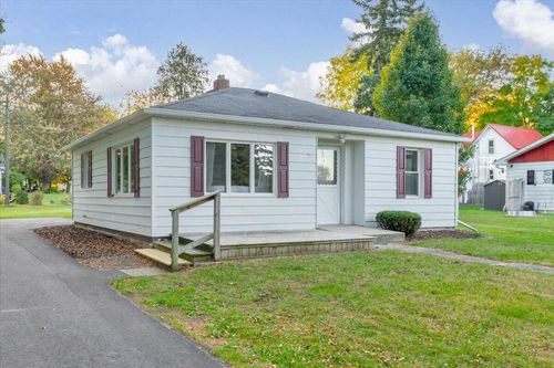 3472 Vincent St, Deckerville, MI, 48427-9409 | Card Image