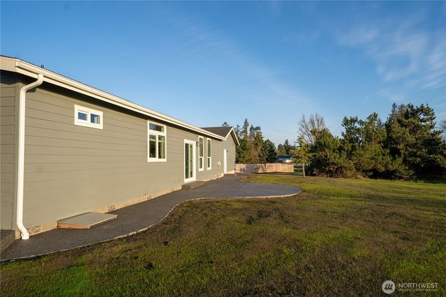 143 Peregrine Ln, House other with 3 bedrooms, 2 bathrooms and 2 parking in Sequim WA | Image 6