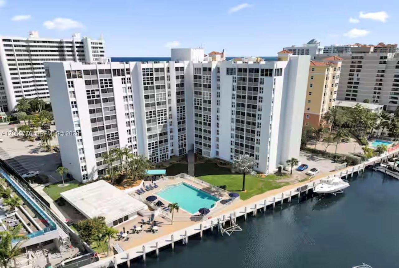 Residential Lease in Pompano Beach 4