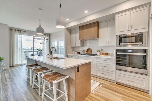 {{alt}} | Card Image