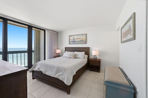 apt-909-9940 Ocean Dr, Jensen Beach, FL, 34957-2404 | Card Image