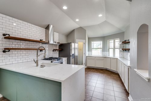 234 Rock Bluff Ln, San Marcos, TX, 78666-5476 | Card Image