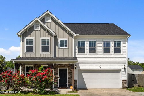 112 Moss Creek Dr, Jacksonville, NC, 28540-3231 | Card Image