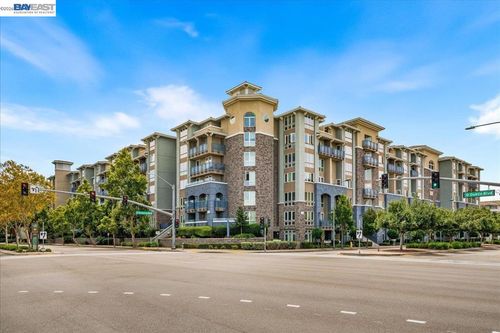 271-5501 De Marcus Blvd, Dublin, CA, 94568-7427 | Card Image
