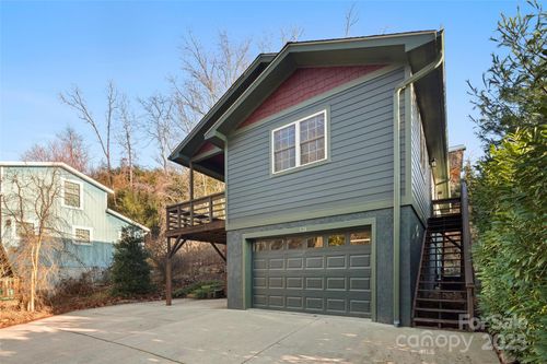 424 State Street, Asheville, NC, 28806 | Card Image