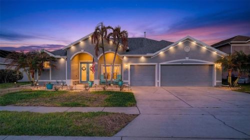 402 Stonehenge Cir, Rockledge, FL, 32955-4746 | Card Image