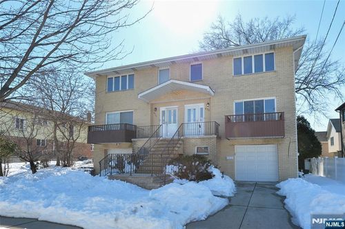 472 Central Blvd, Fort Lee, NJ, 07024-1744 | Card Image