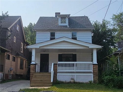 8906 Tioga Ave, Cleveland, OH, 44105-6045 | Card Image