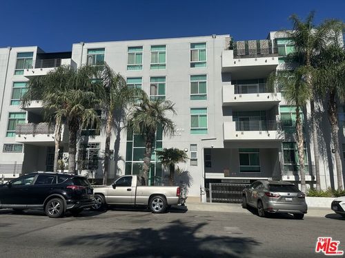 206-332 S Oxford Ave, Los Angeles, CA, 90004-5105 | Card Image