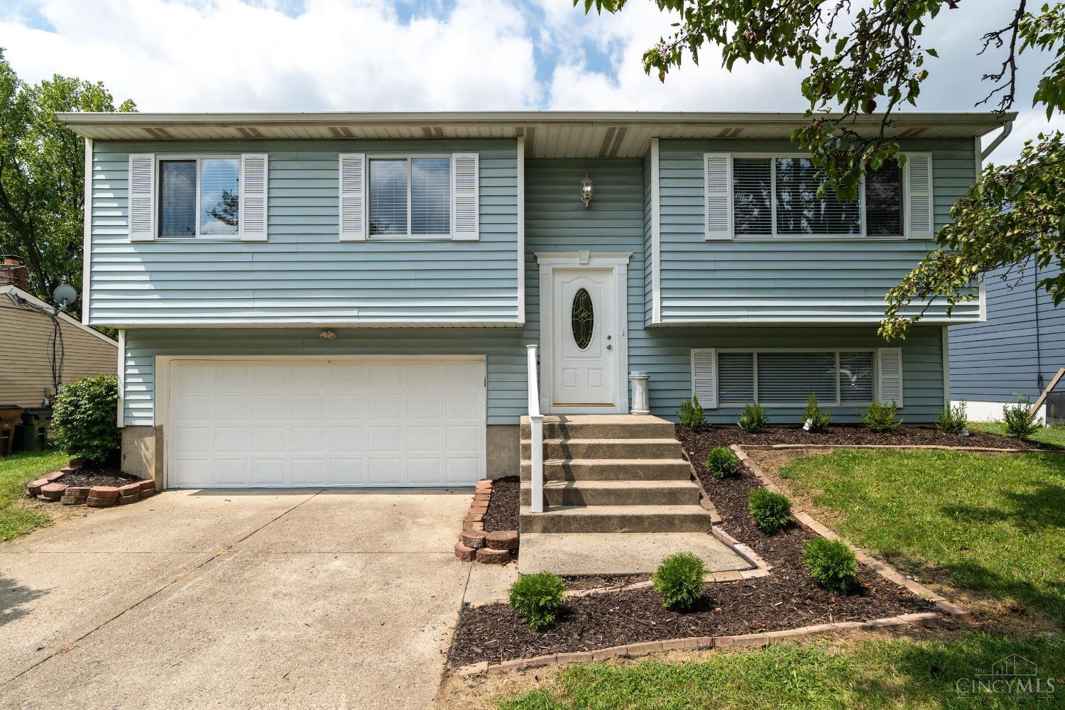 Holgate Dr, Cincinnati, OH 45240