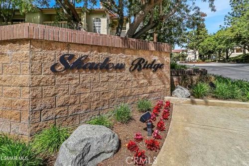 unit-311-5837 Oak Bend Ln, Oak Park, CA, 91377-5649 | Card Image