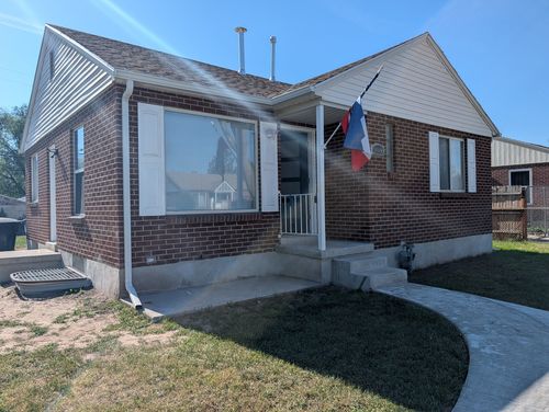 2880 S Merton Way, Magna, UT, 84044-1234 | Card Image