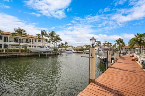 1311 Ne 27th Way, Pompano Beach, FL, 33062-3820 | Card Image