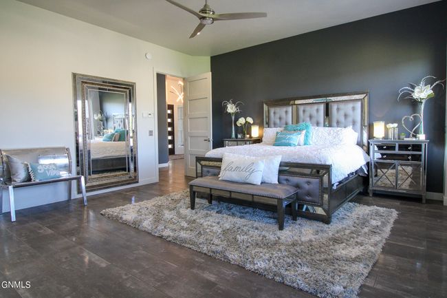 Oversized Primary Bedroom, Wall Mirror with Jewelry Cabinet | Image 42