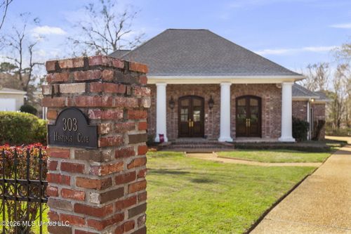303 Hastings Cv, Madison, MS, 39110-6316 | Card Image